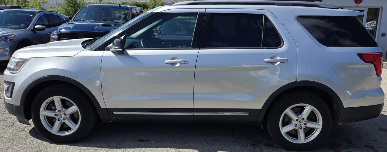 2016 Ford Explorer XLT / NAV / LEATHER / HTD SEATS / REMOTE START - Photo #2