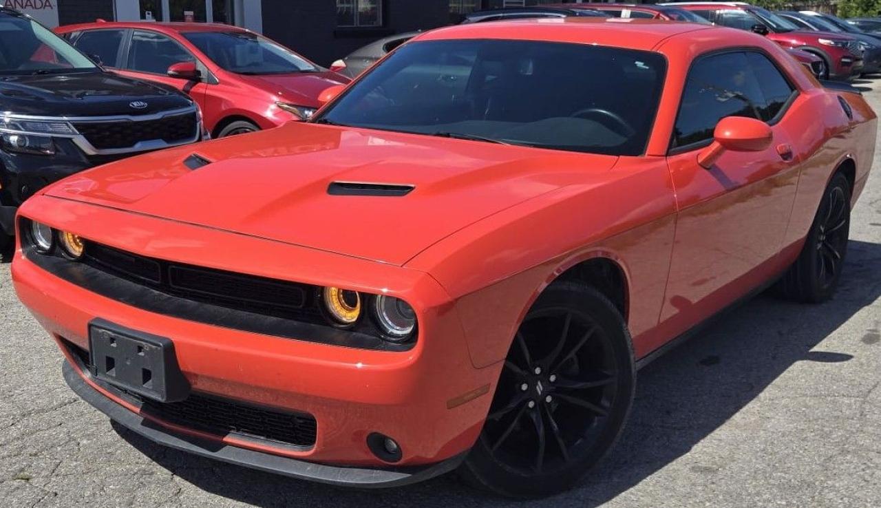 Used 2018 Dodge Challenger SXT / NAV / HTD SEATS / ALPINE SOUND SYSTEM / AUTO for sale in Cambridge, ON