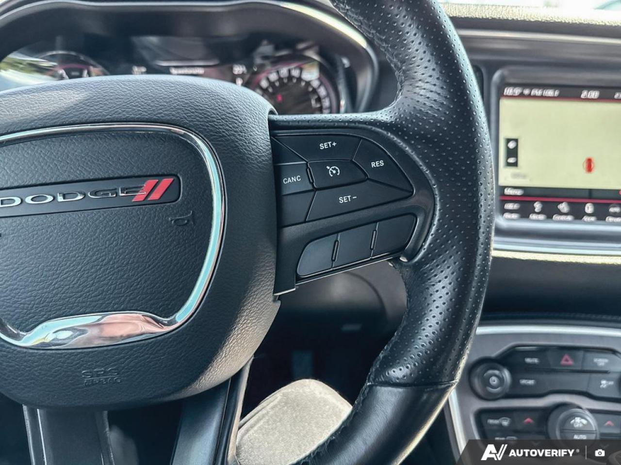 2018 Dodge Challenger SXT / NAV / HTD SEATS / ALPINE SOUND SYSTEM / AUTO - Photo #18