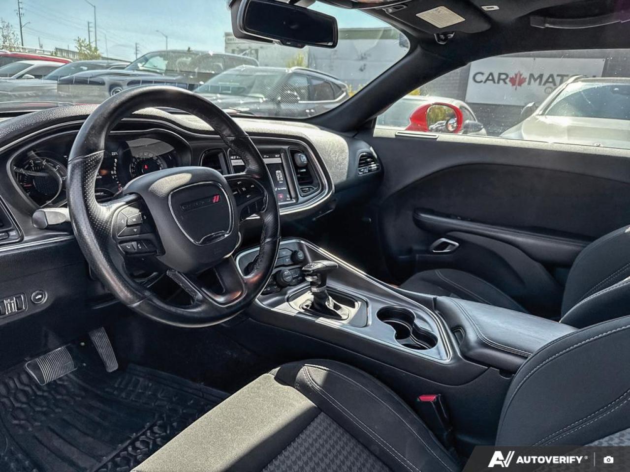 2018 Dodge Challenger SXT / NAV / HTD SEATS / ALPINE SOUND SYSTEM / AUTO - Photo #8