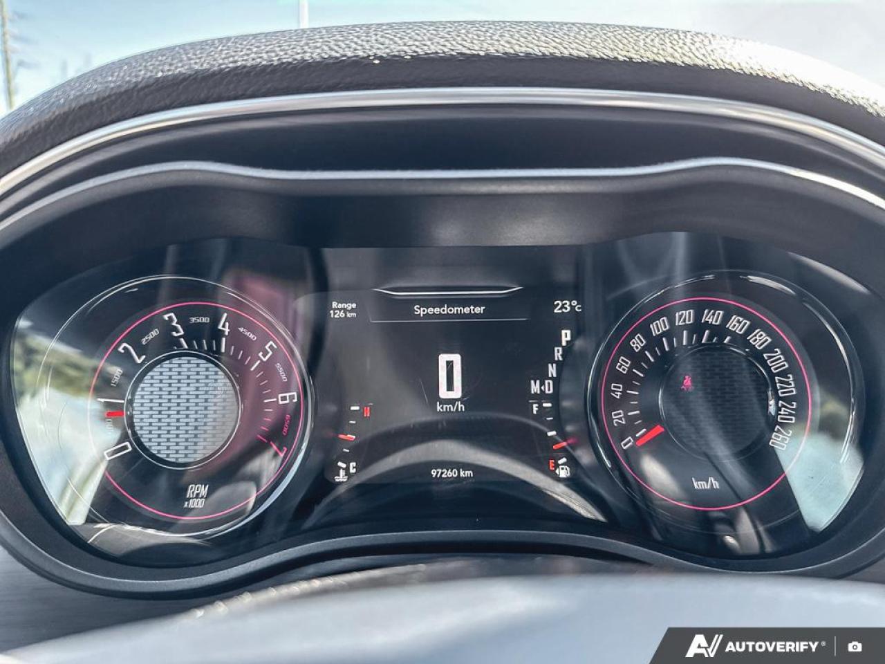 2018 Dodge Challenger SXT / NAV / HTD SEATS / ALPINE SOUND SYSTEM / AUTO - Photo #19