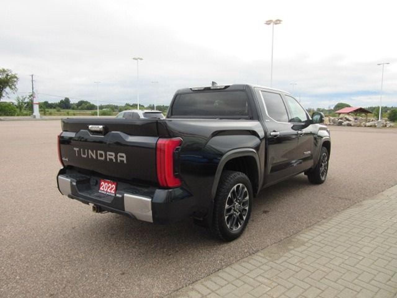 2022 Toyota Tundra LIMITED HYBRID - Photo #6