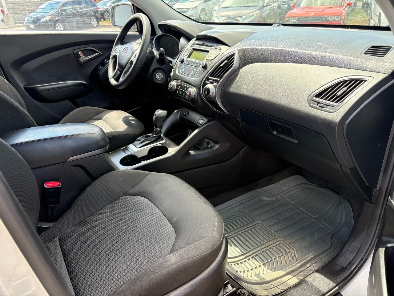 2015 Hyundai Tucson GL - Photo #9