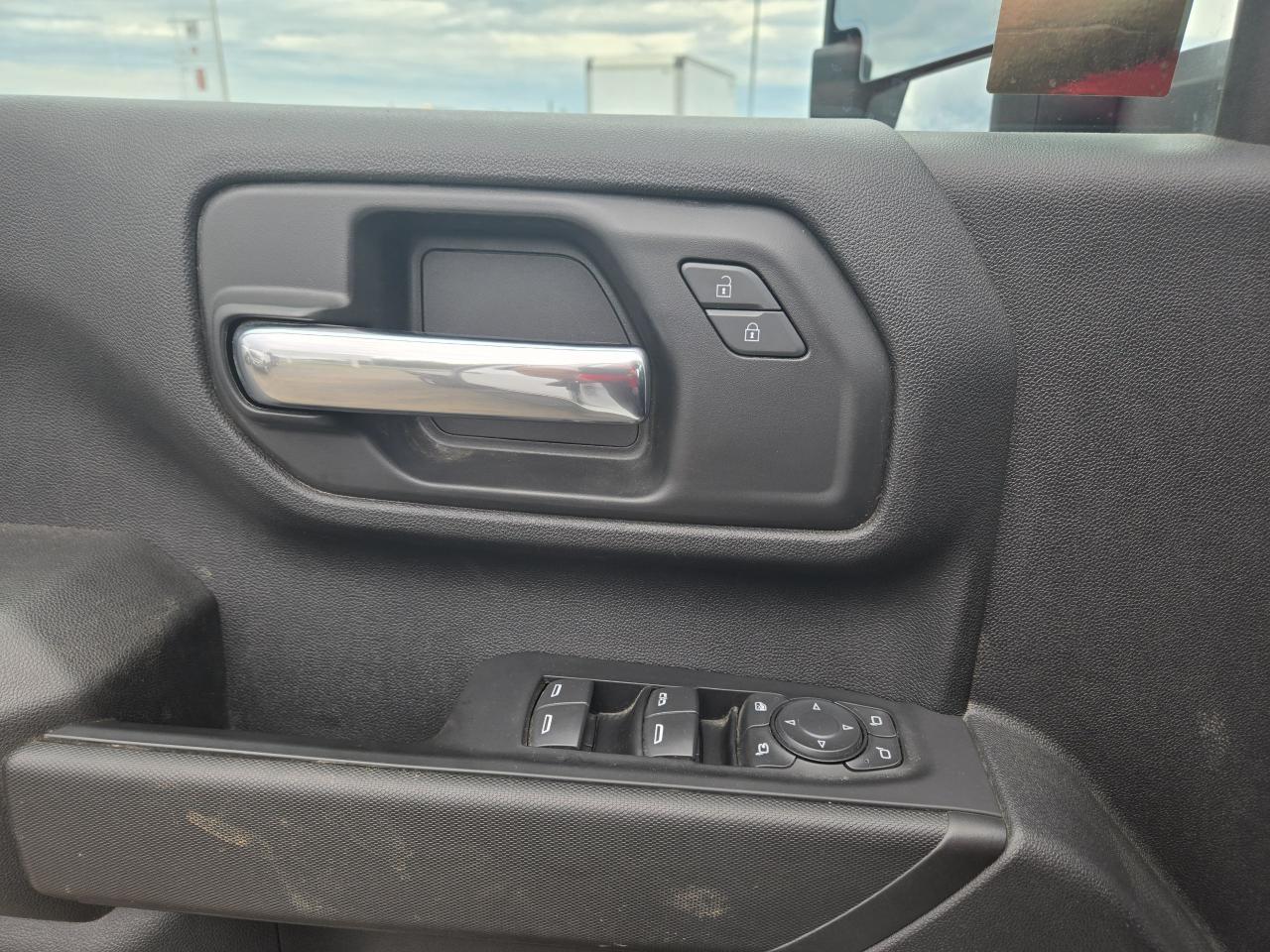 2024 GMC Sierra 3500 PRO FLATDECK - Photo #22
