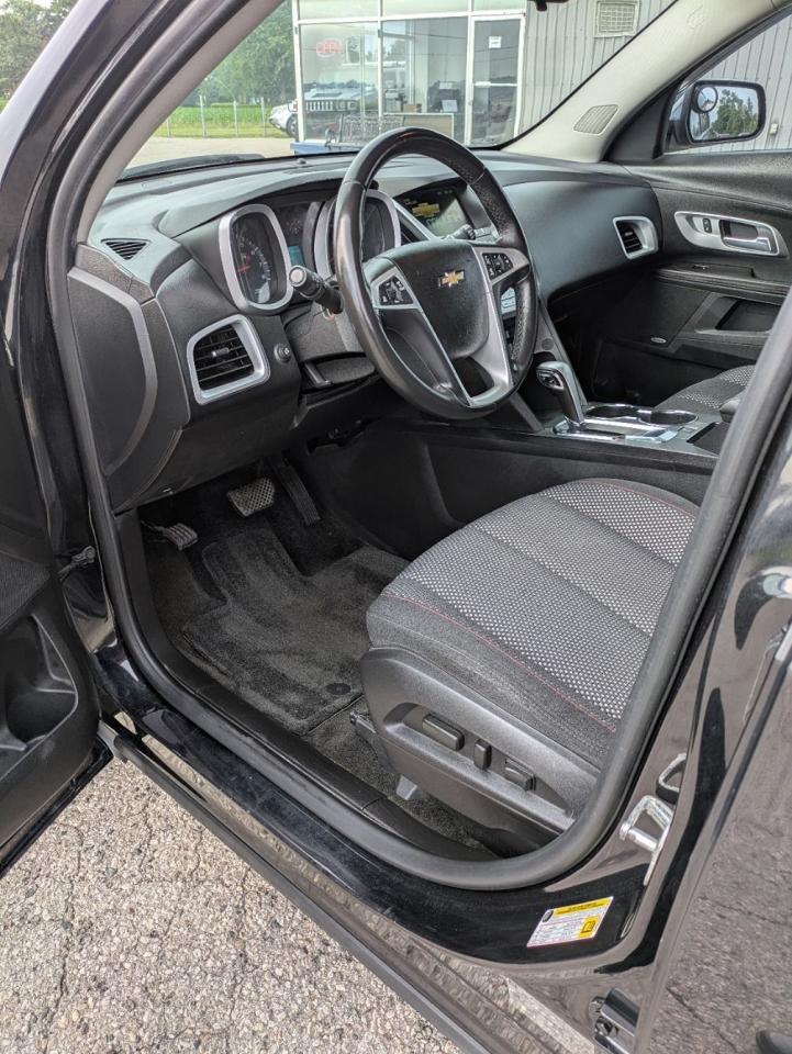 2015 Chevrolet Equinox LT - Photo #10