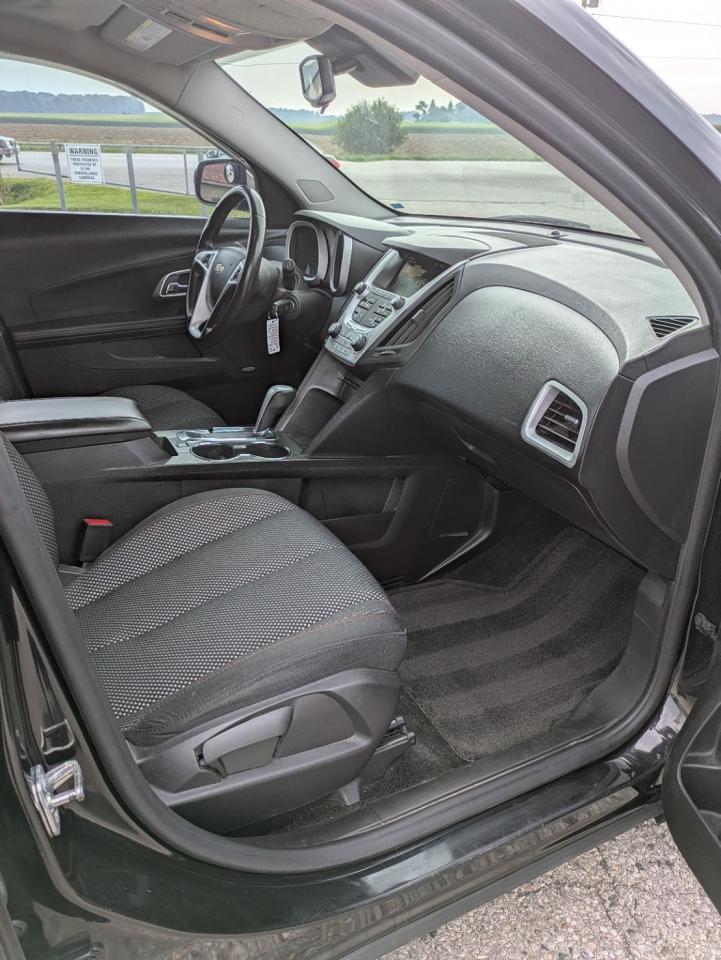 2015 Chevrolet Equinox LT - Photo #16