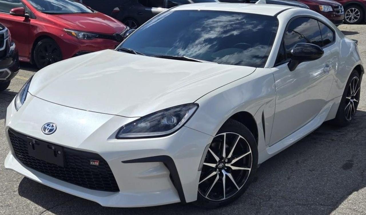 Used 2023 Toyota GR86 GR86 / MANUAL / TRACK MODE / BLUETOOTH / LOW KM for sale in Cambridge, ON