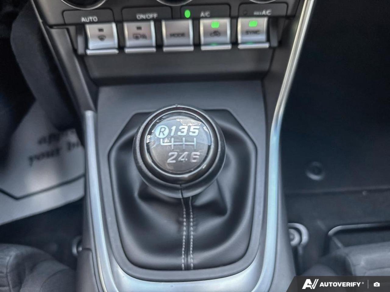 2023 Toyota GR86 GR86 / MANUAL / TRACK MODE / BLUETOOTH / LOW KM - Photo #12