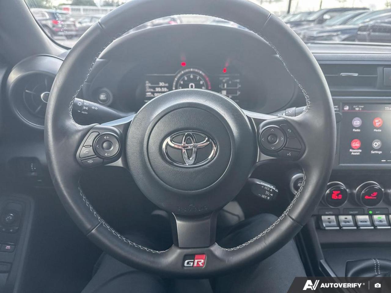 2023 Toyota GR86 GR86 / MANUAL / TRACK MODE / BLUETOOTH / LOW KM - Photo #14