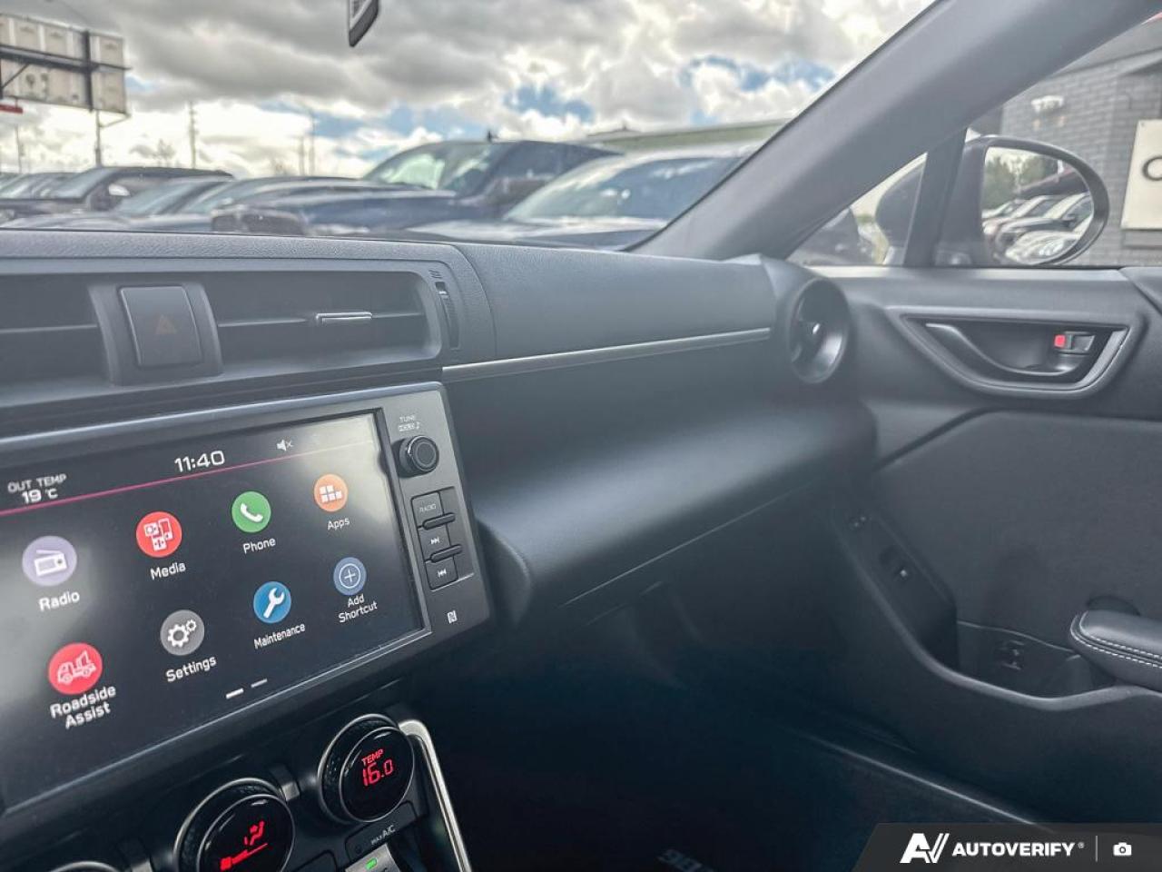 2023 Toyota GR86 GR86 / MANUAL / TRACK MODE / BLUETOOTH / LOW KM - Photo #18