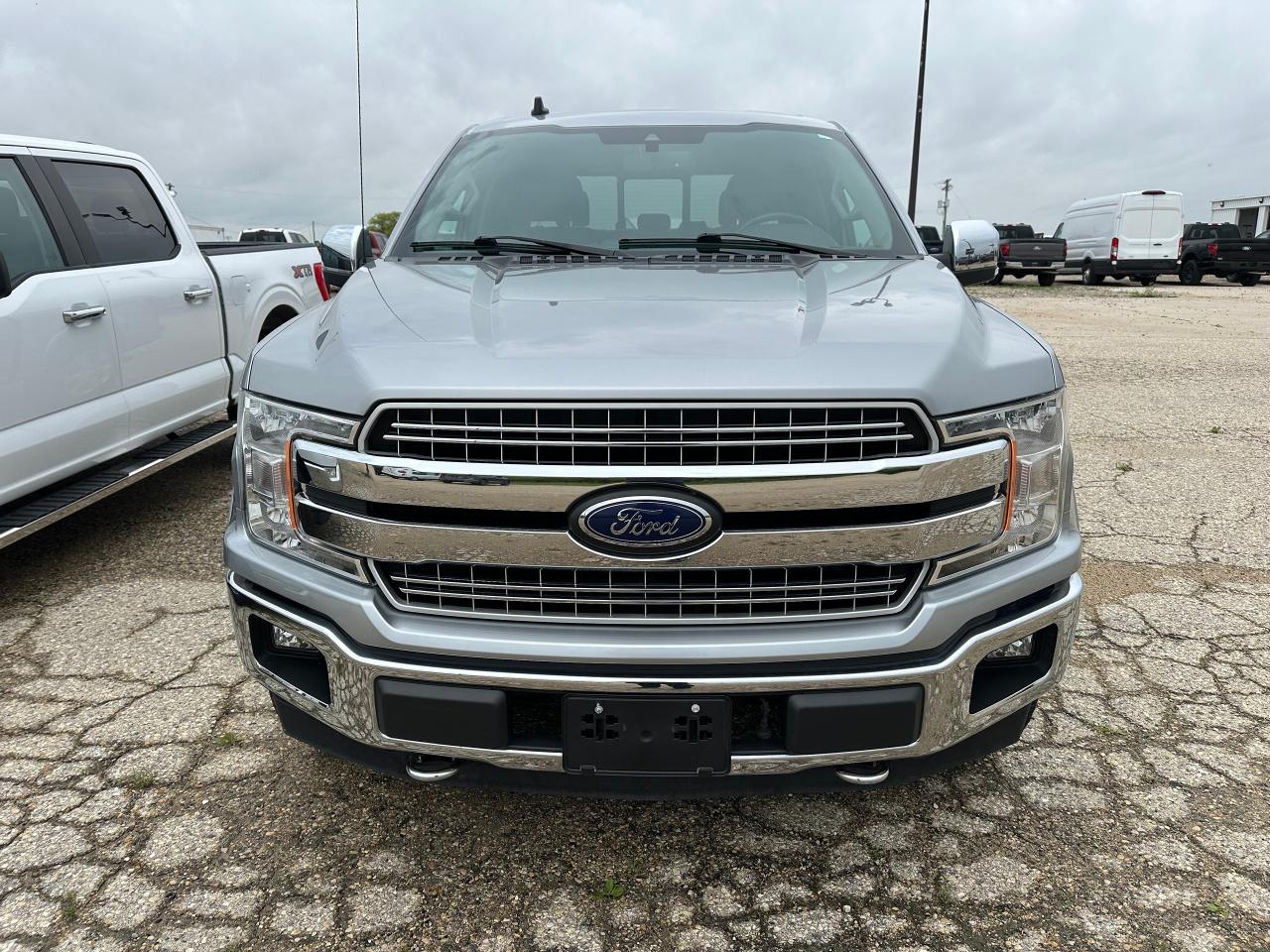 2020 Ford F-150 Lariat Photo1