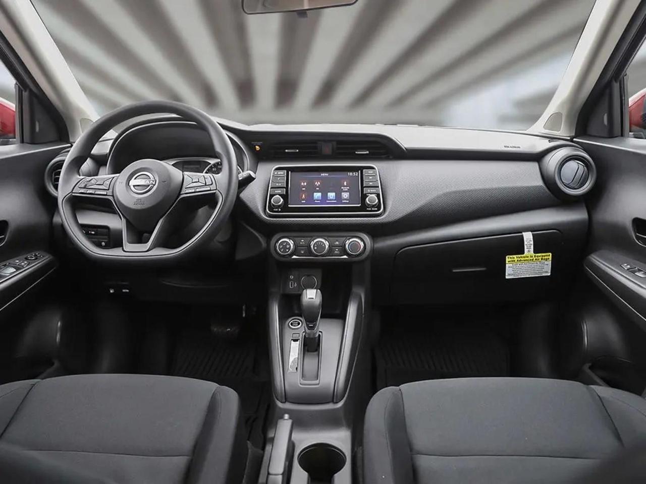 2025 Nissan Kicks Play S Photo