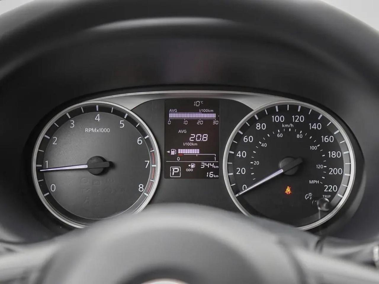 2025 Nissan Kicks Play S Photo