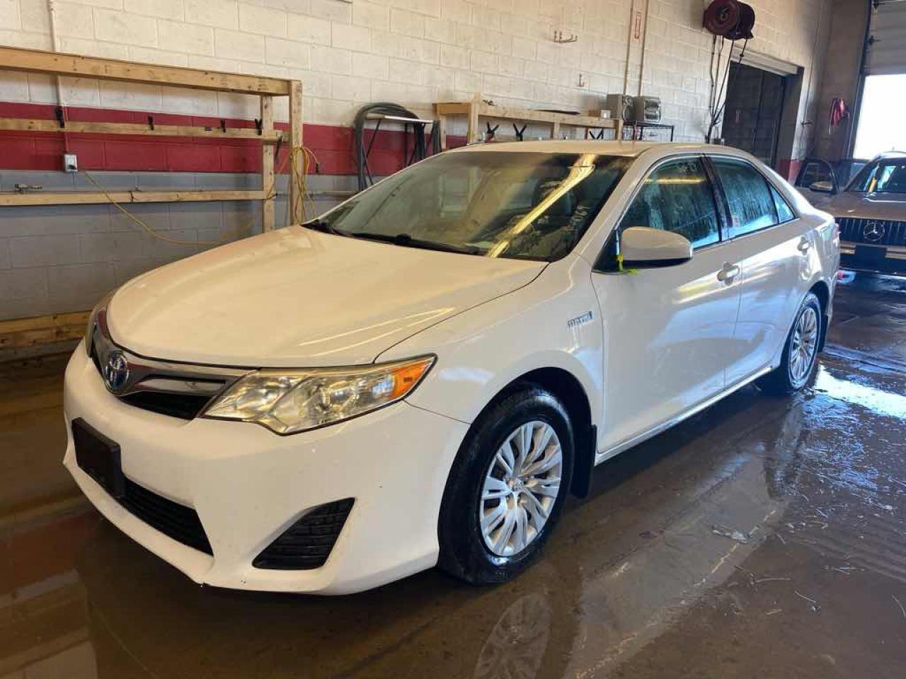 Used 2012 Toyota Camry Hybrid for sale in Innisfil, ON