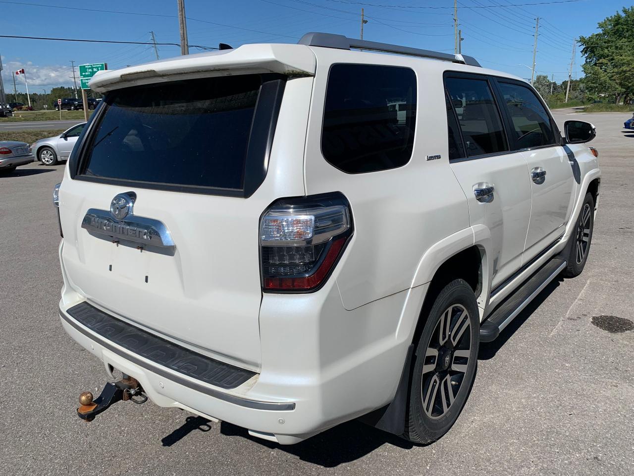 2018 Toyota 4Runner Limited Photo2
