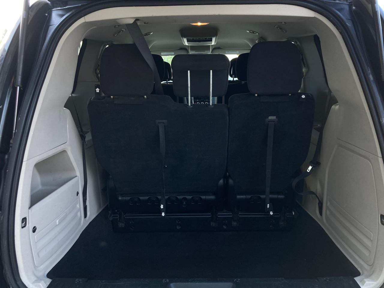 2013 Dodge Grand Caravan SXT - Photo #5