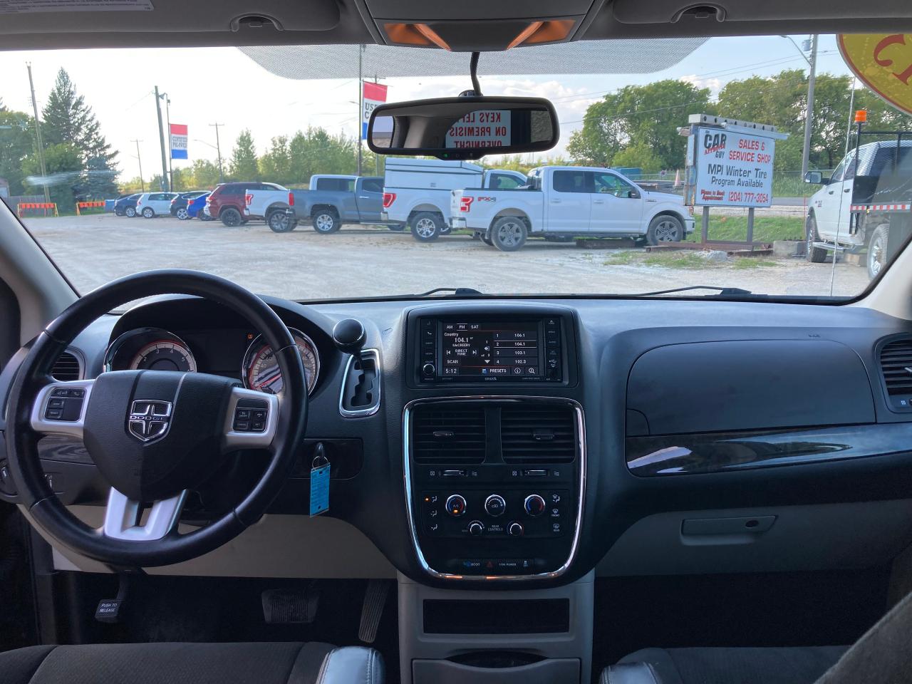 2013 Dodge Grand Caravan SXT - Photo #12