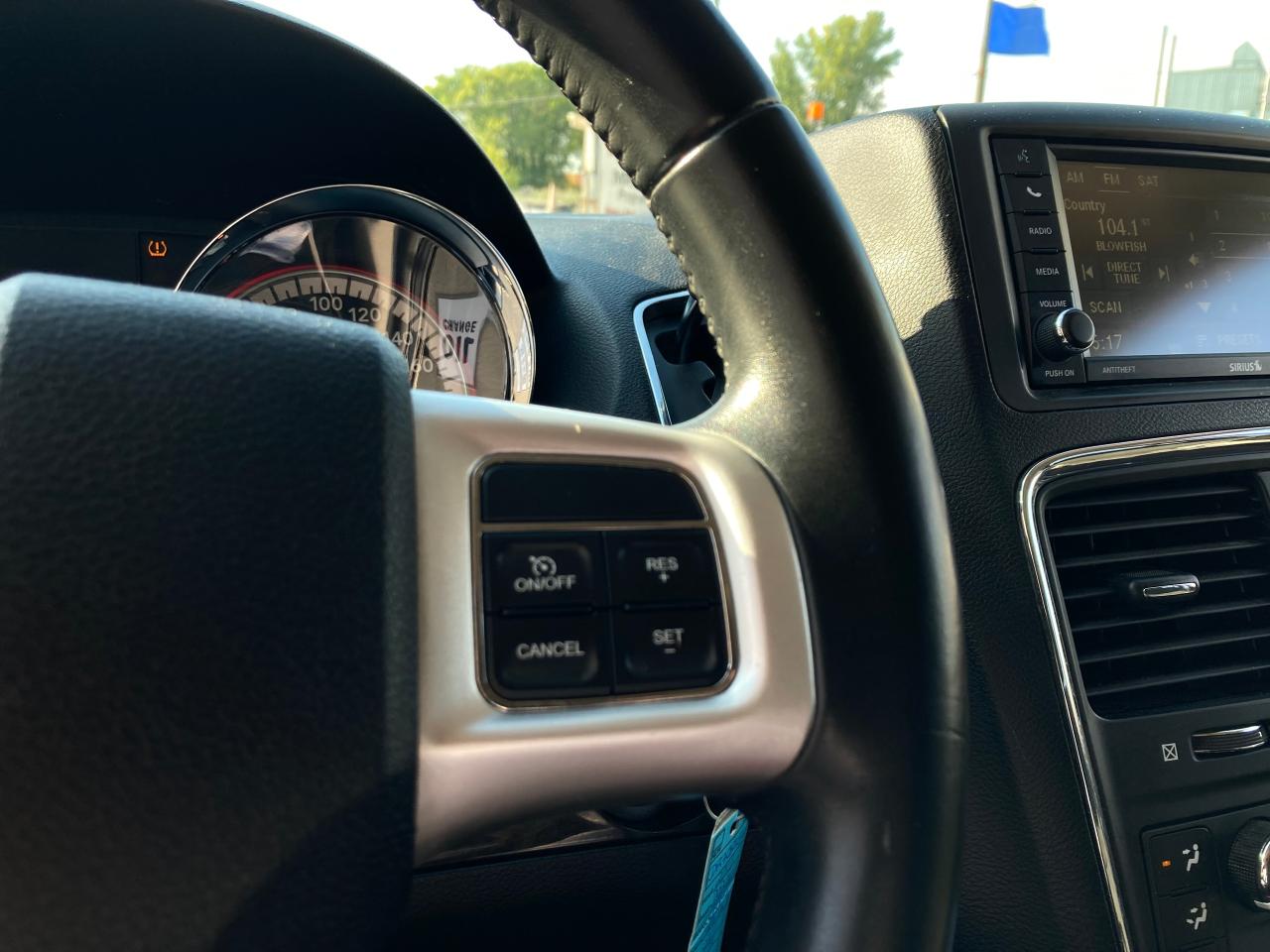 2013 Dodge Grand Caravan SXT - Photo #18