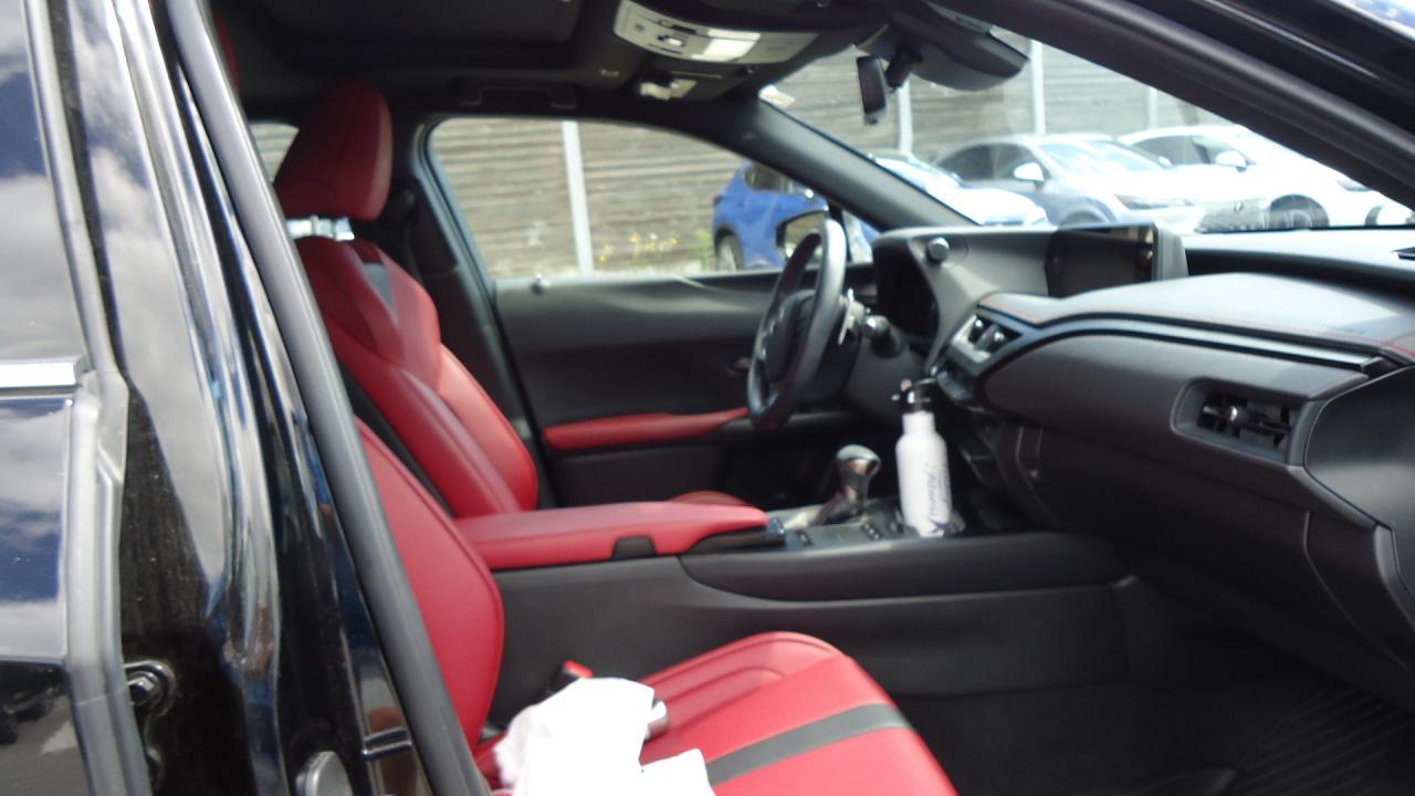 2020 Lexus UX UX 250h F SPORT 2 AWD INCOMING - Photo #3