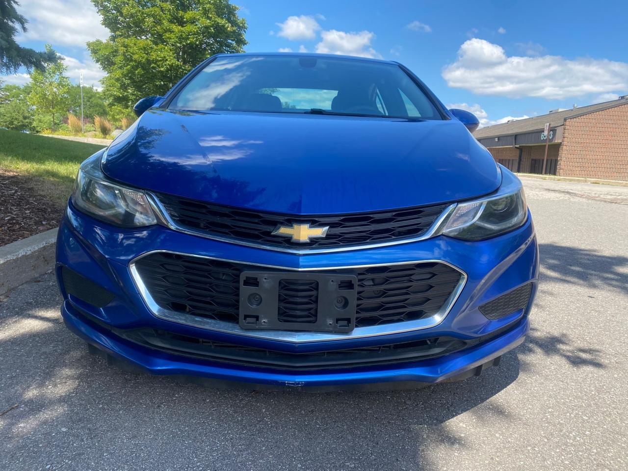 2016 Chevrolet Cruze LT - Photo #2