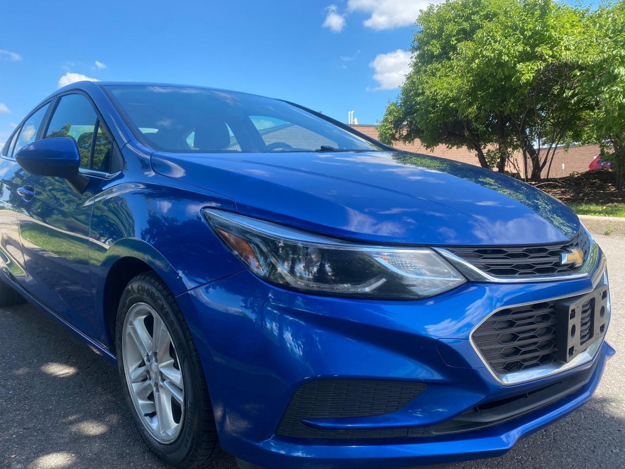 2016 Chevrolet Cruze LT - Photo #4