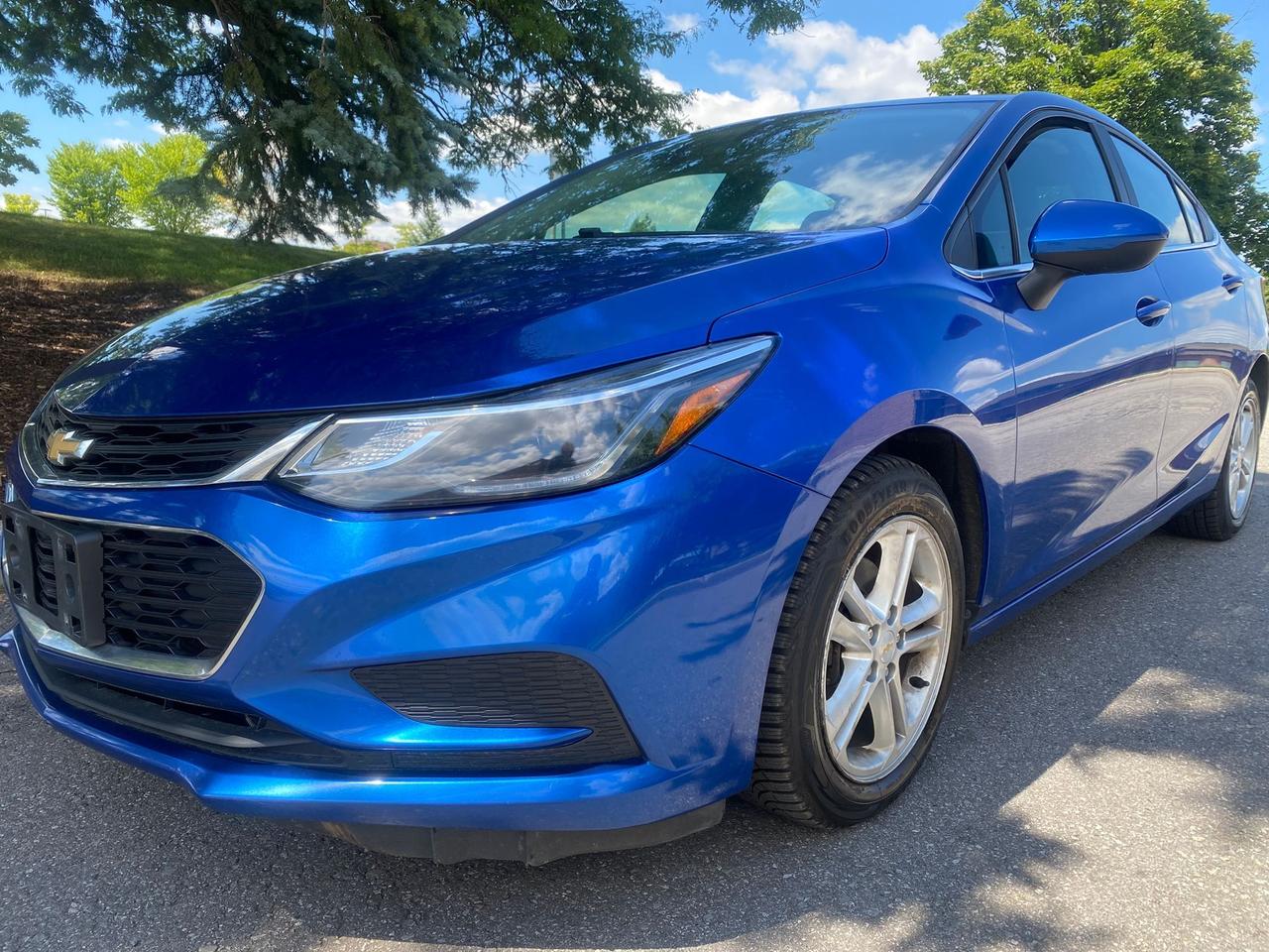 2016 Chevrolet Cruze LT - Photo #1