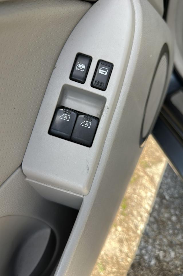 2005 Infiniti G35  - Photo #5