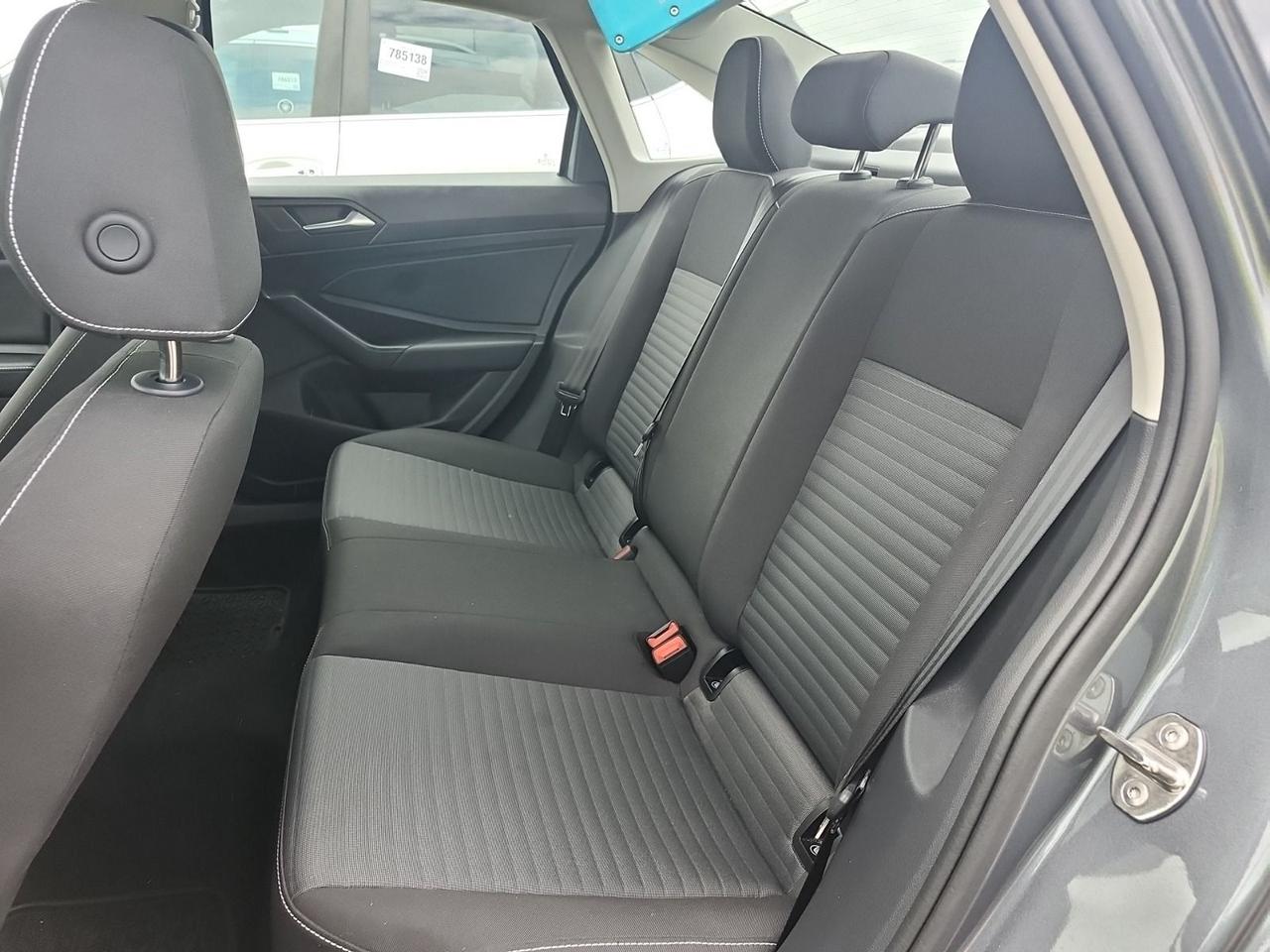 2025 Volkswagen Jetta TRENDLINE AUTO Photo