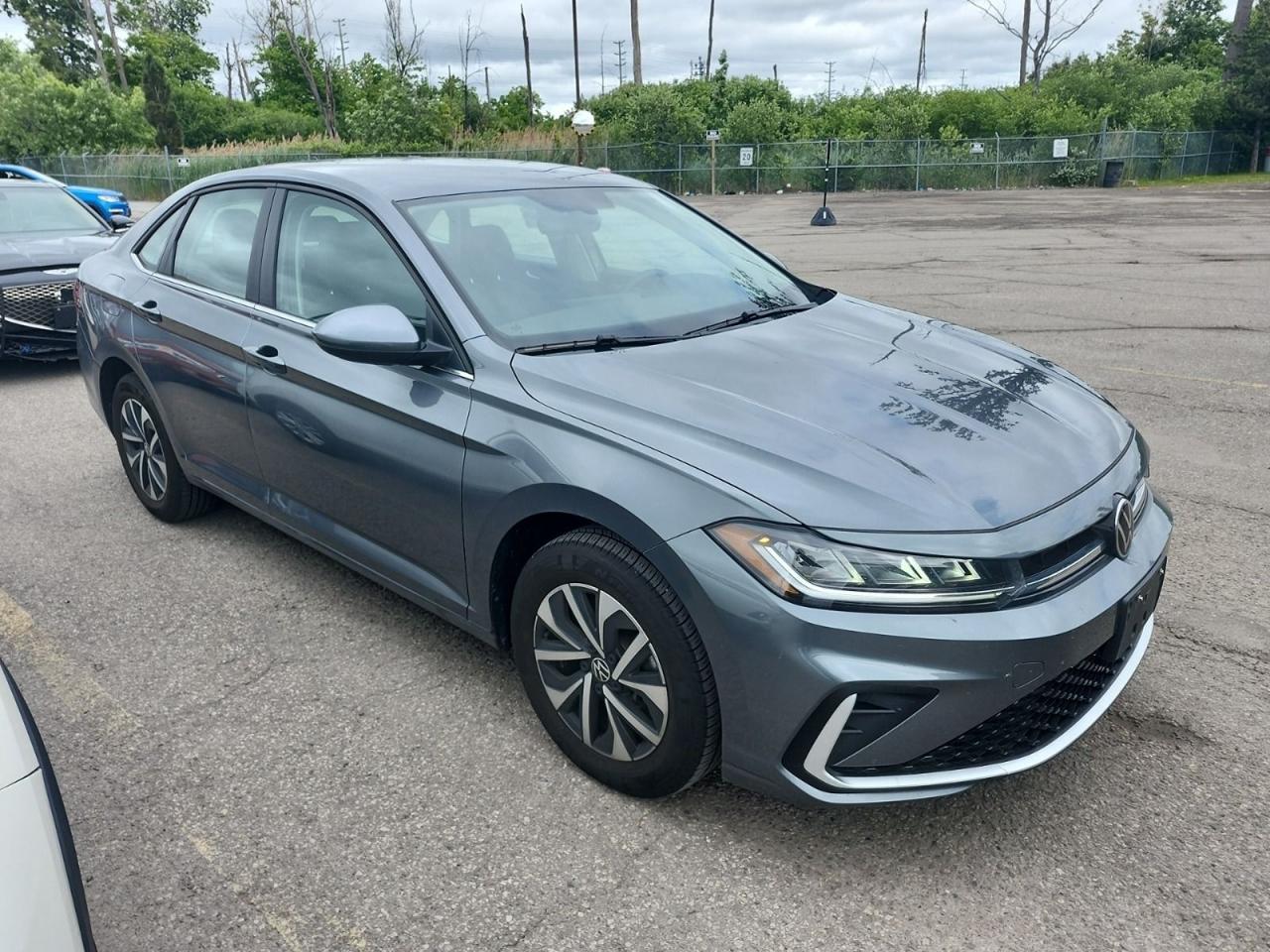 Used 2025 Volkswagen Jetta TRENDLINE AUTO for sale in Bradford, ON