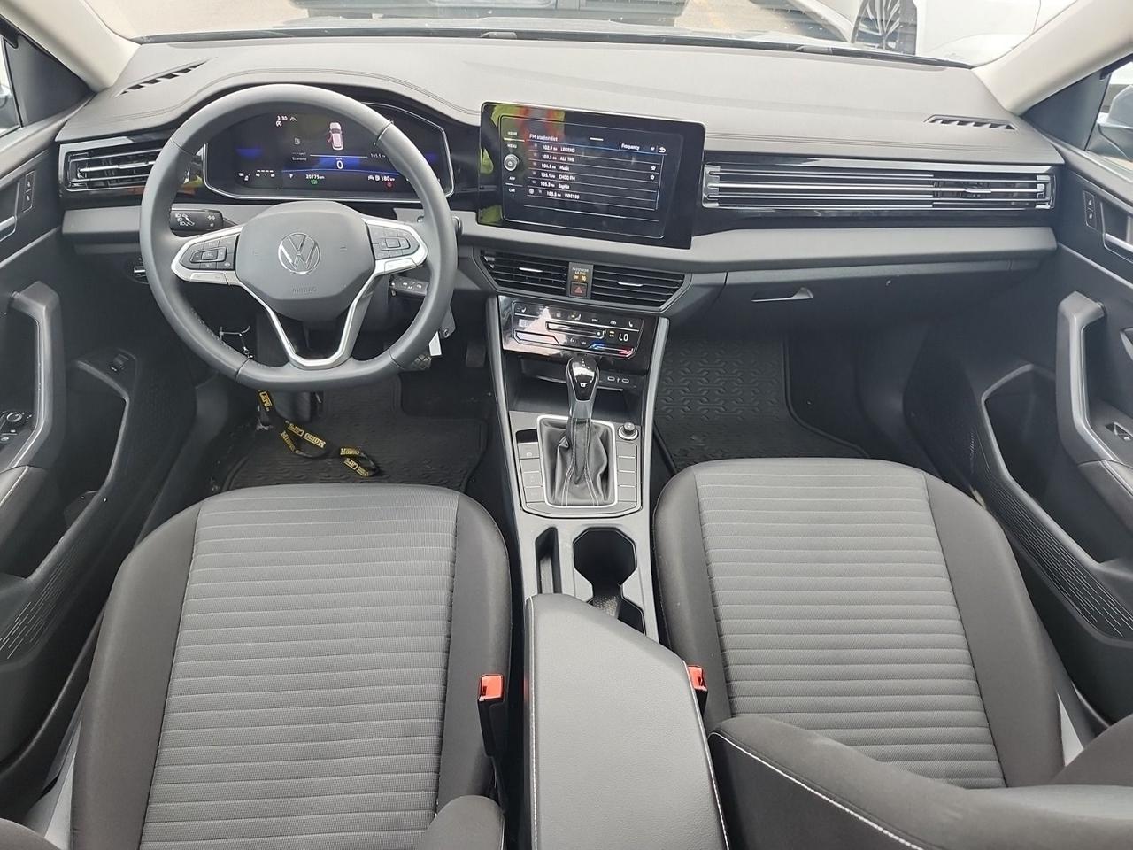 2025 Volkswagen Jetta TRENDLINE AUTO Photo