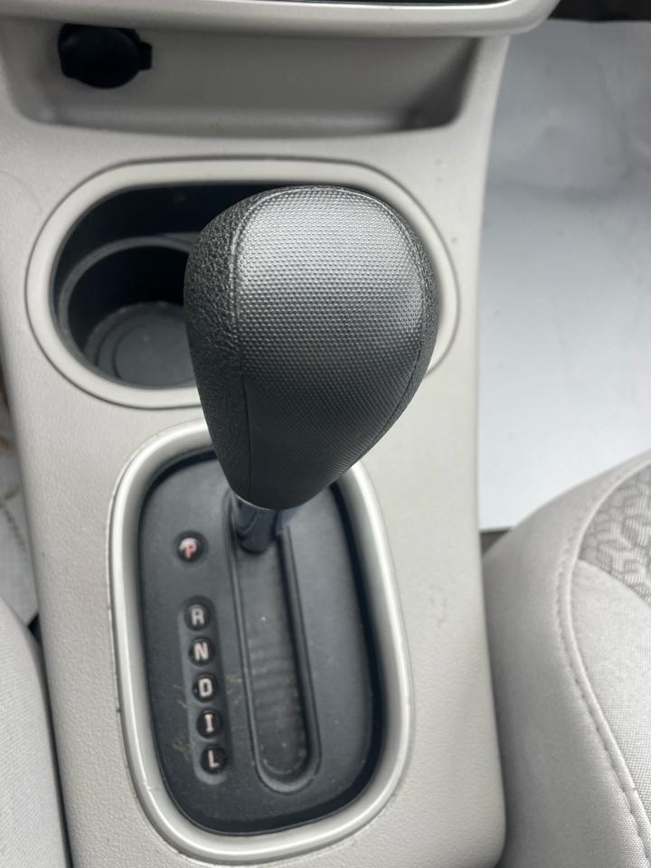 2006 Pontiac G5 Base - Photo #15