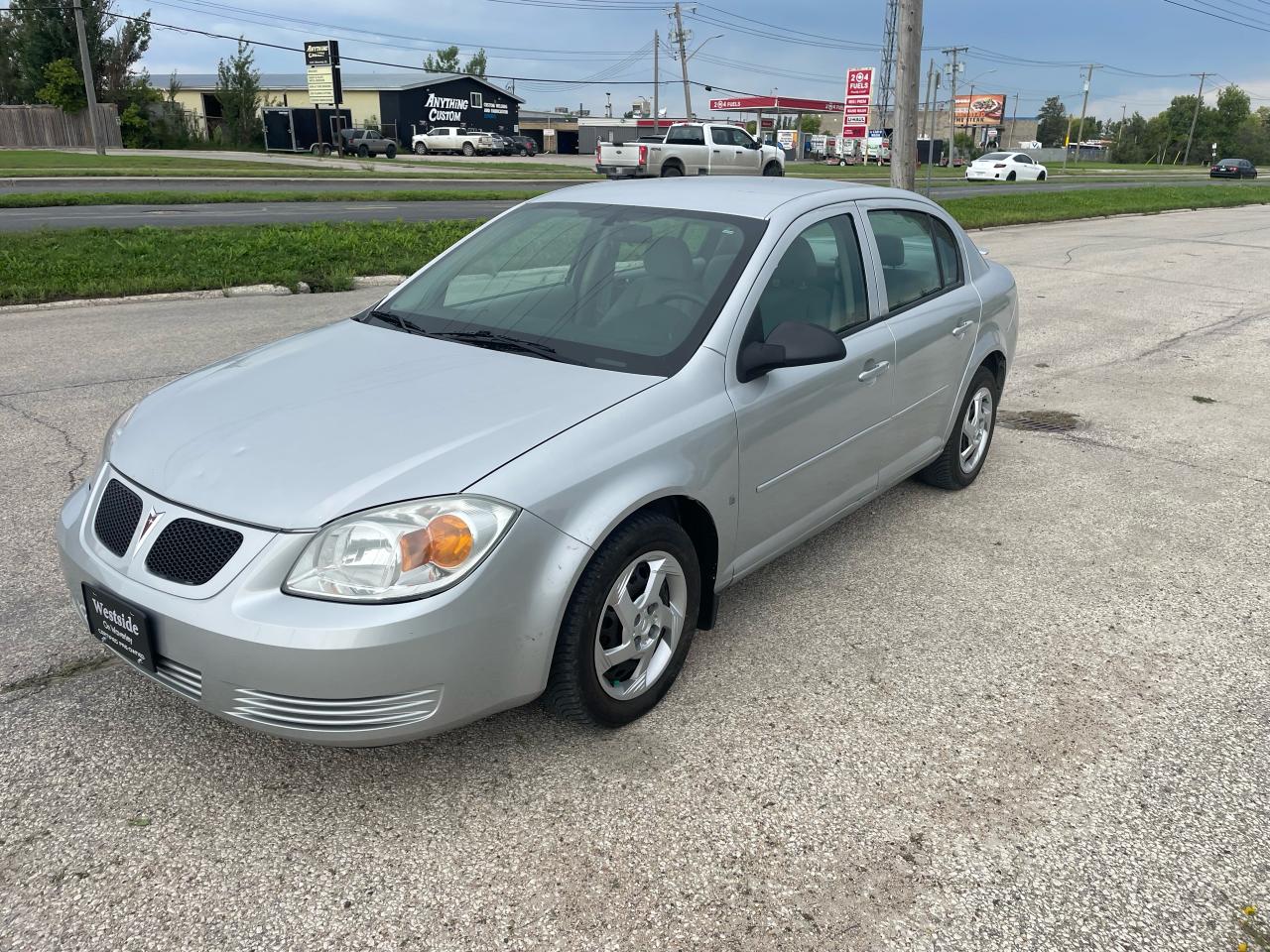 Used 2006 Pontiac G5 Base for sale in Winnipeg, MB