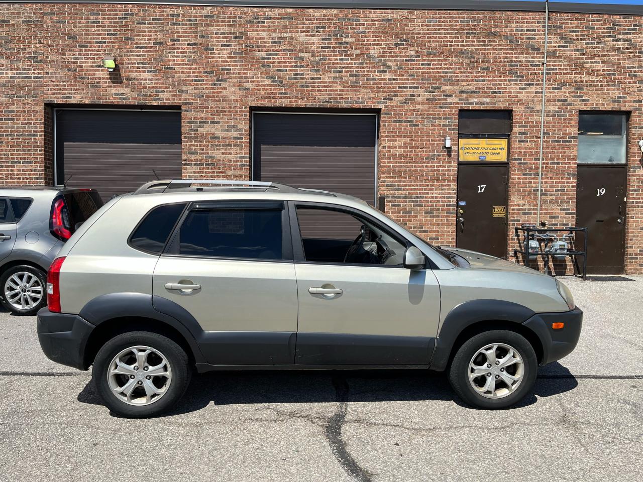Used 2009 Hyundai Tucson GL-V6-4WD-ONLY $2,999.00!! for sale in Toronto, ON