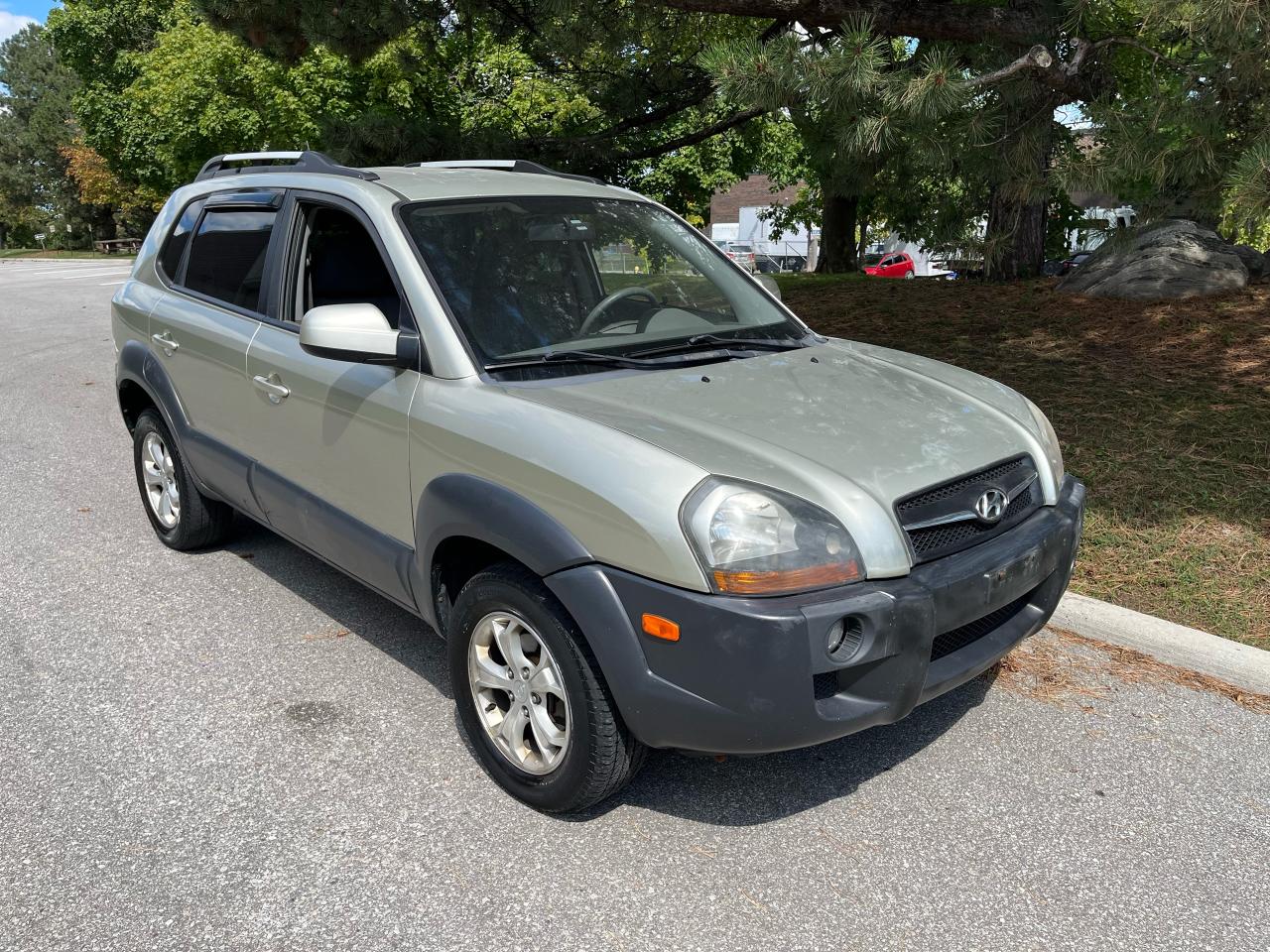 2009 Hyundai Tucson GL-V6-4WD-ONLY $1,999.00!! - Photo #2