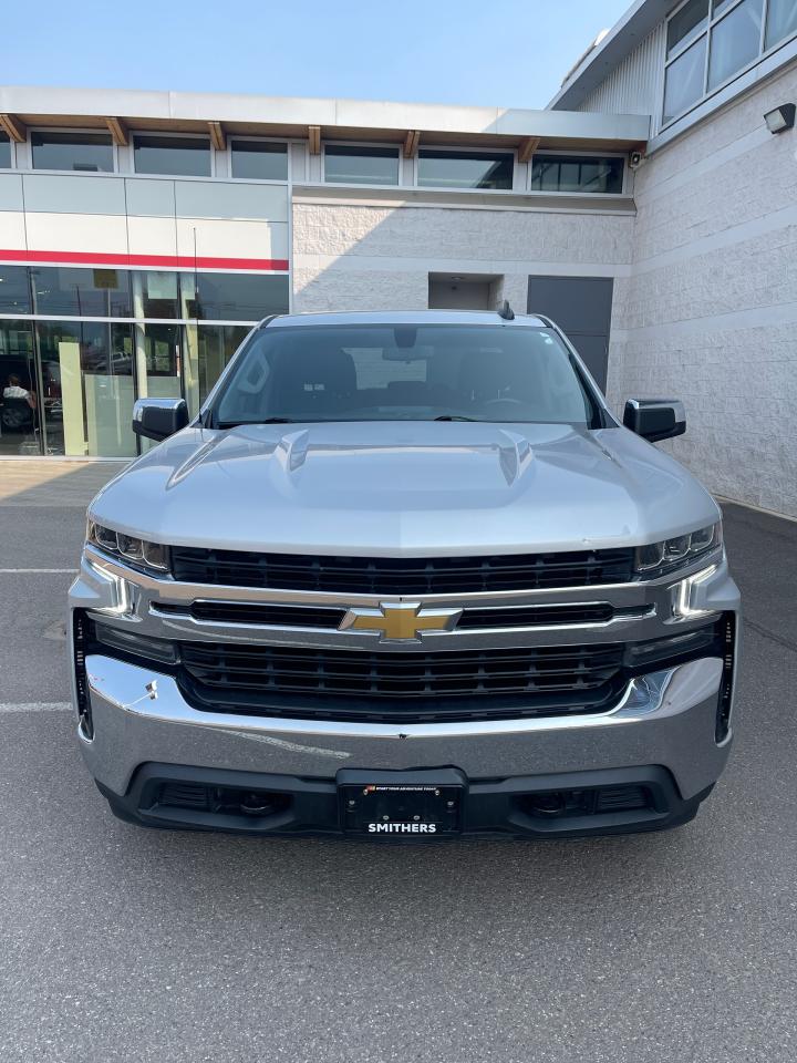 2022 Chevrolet Silverado 1500 LT Photo2