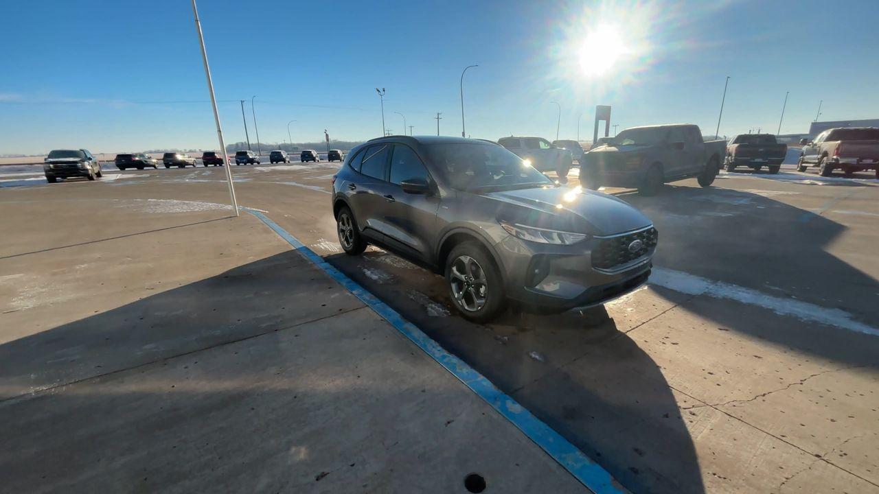 2026 Ford Escape ST-Line Select AWD Photo5