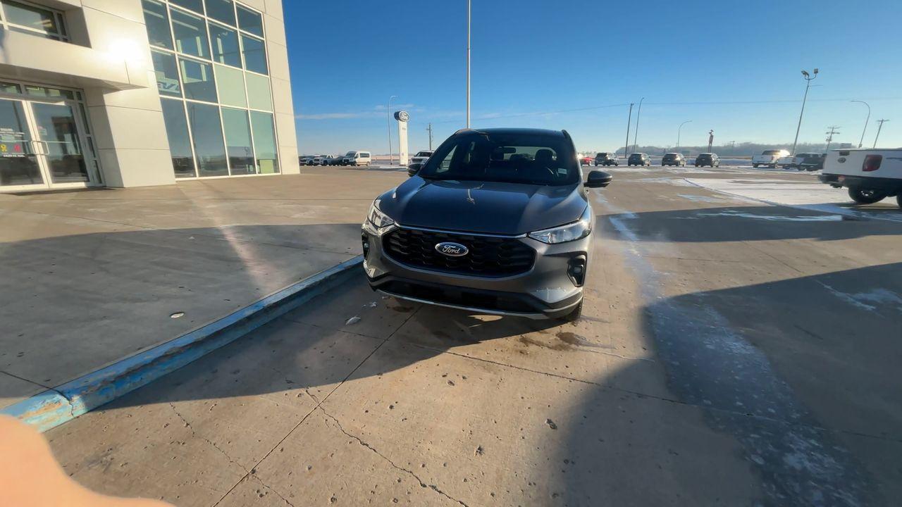 2026 Ford Escape ST-Line Select AWD Photo5