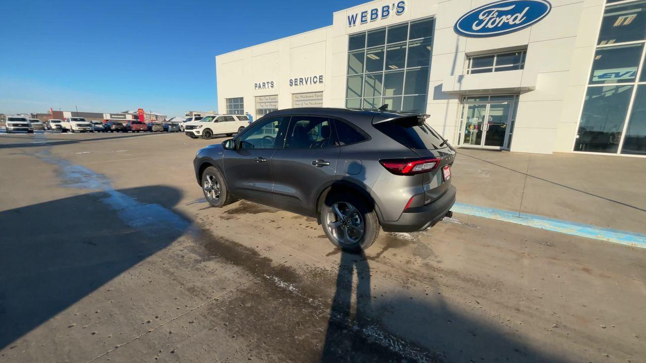 2026 Ford Escape ST-Line Select AWD Photo5