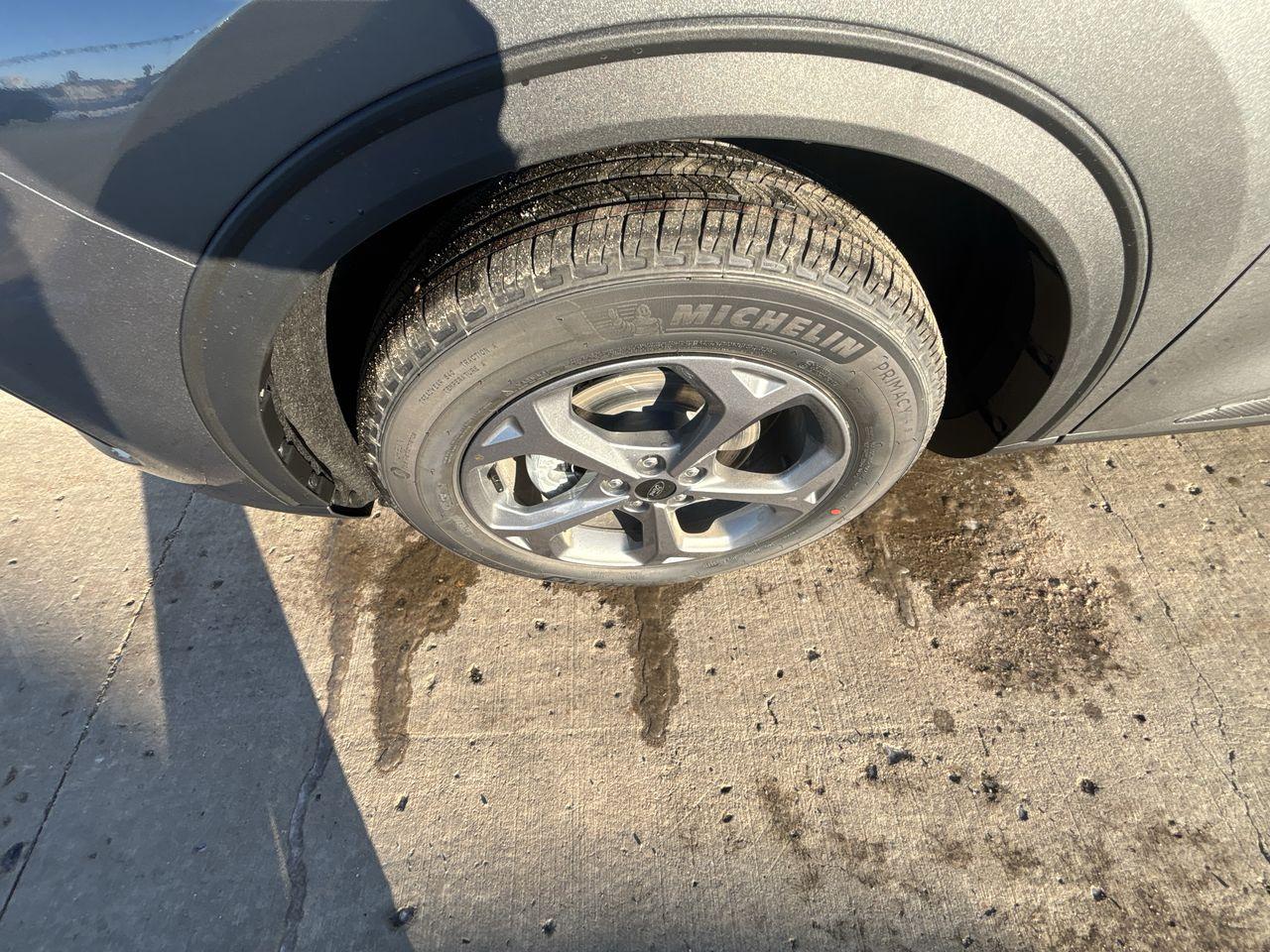 2026 Ford Escape ST-Line Select AWD Photo5