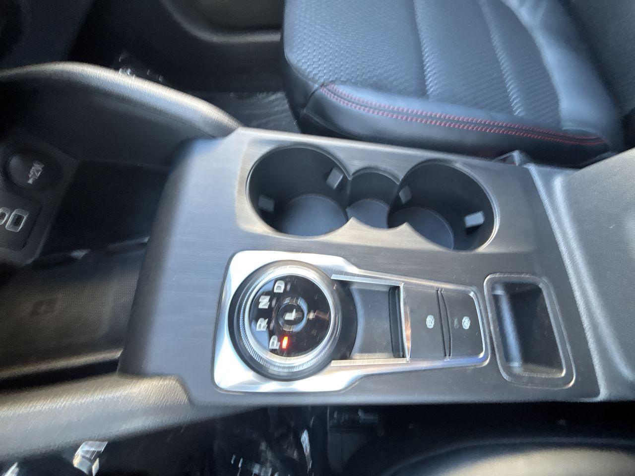 2026 Ford Escape ST-Line Select AWD Photo5