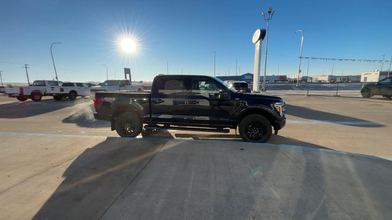 2025 Ford F-150 Lariat 4WD SuperCrew 5.5' Box Photo5