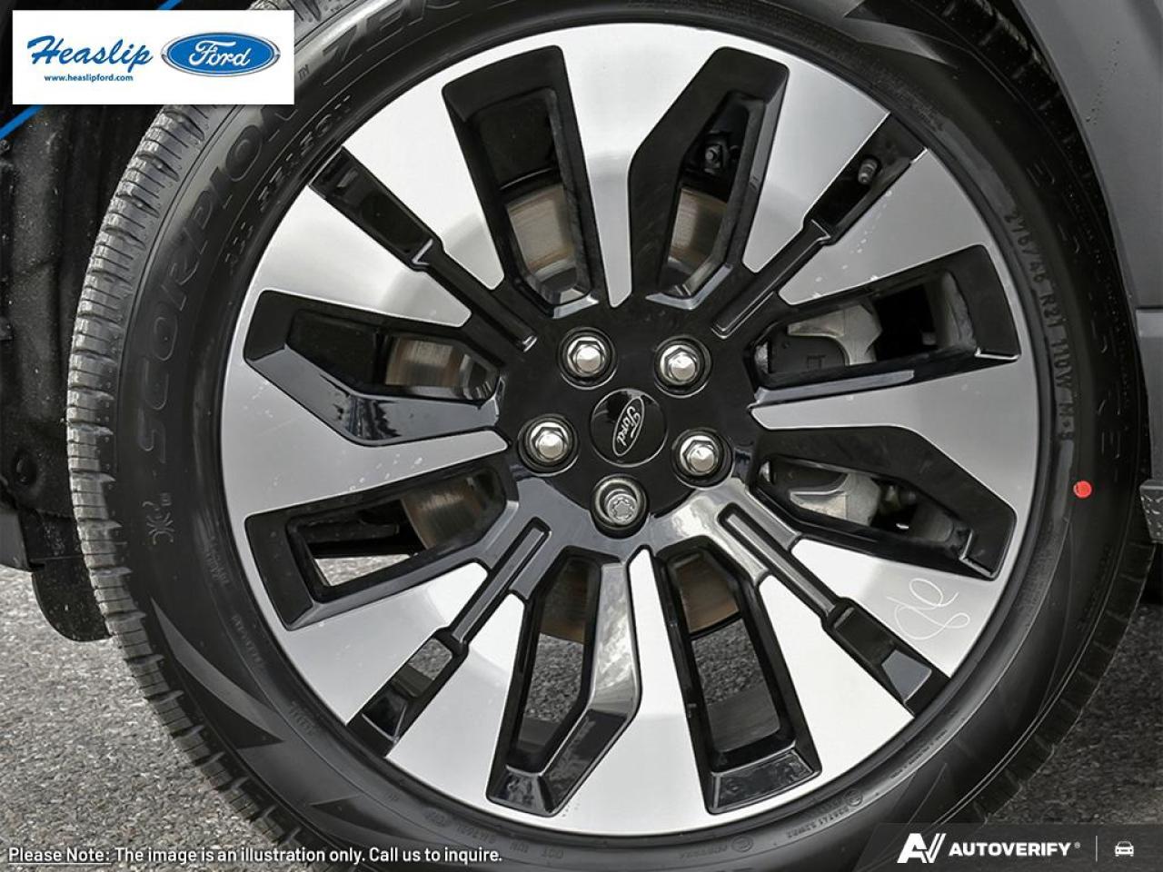 2026 Ford Explorer Platinum Photo5