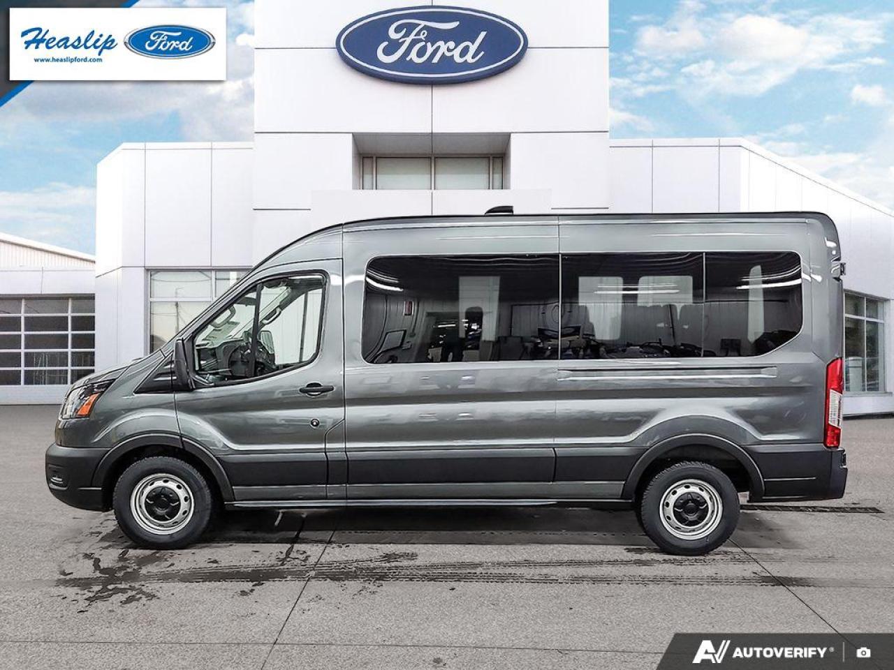 2026 Ford Transit Passenger Wagon XL Photo2
