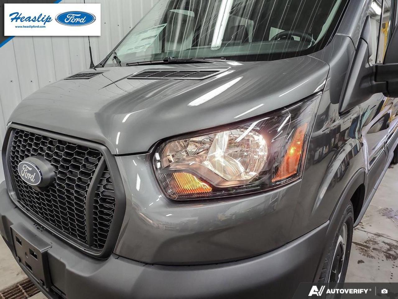 2026 Ford Transit Passenger Wagon XL Photo