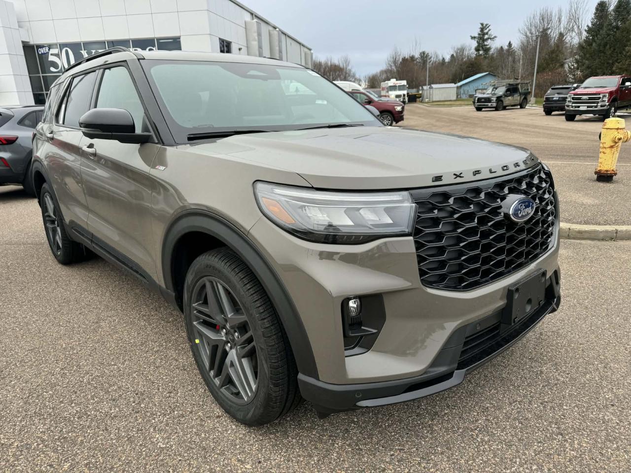 2026 Ford Explorer ST-Line Photo