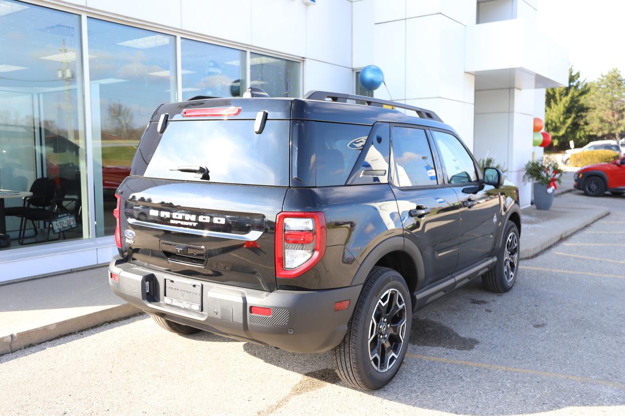 2025 Ford Bronco Sport Outer Banks 4X4 Photo