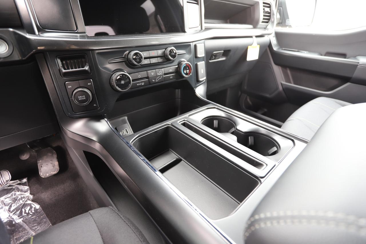 2025 Ford F-150 STX 4WD SuperCrew 5.5' Box Photo