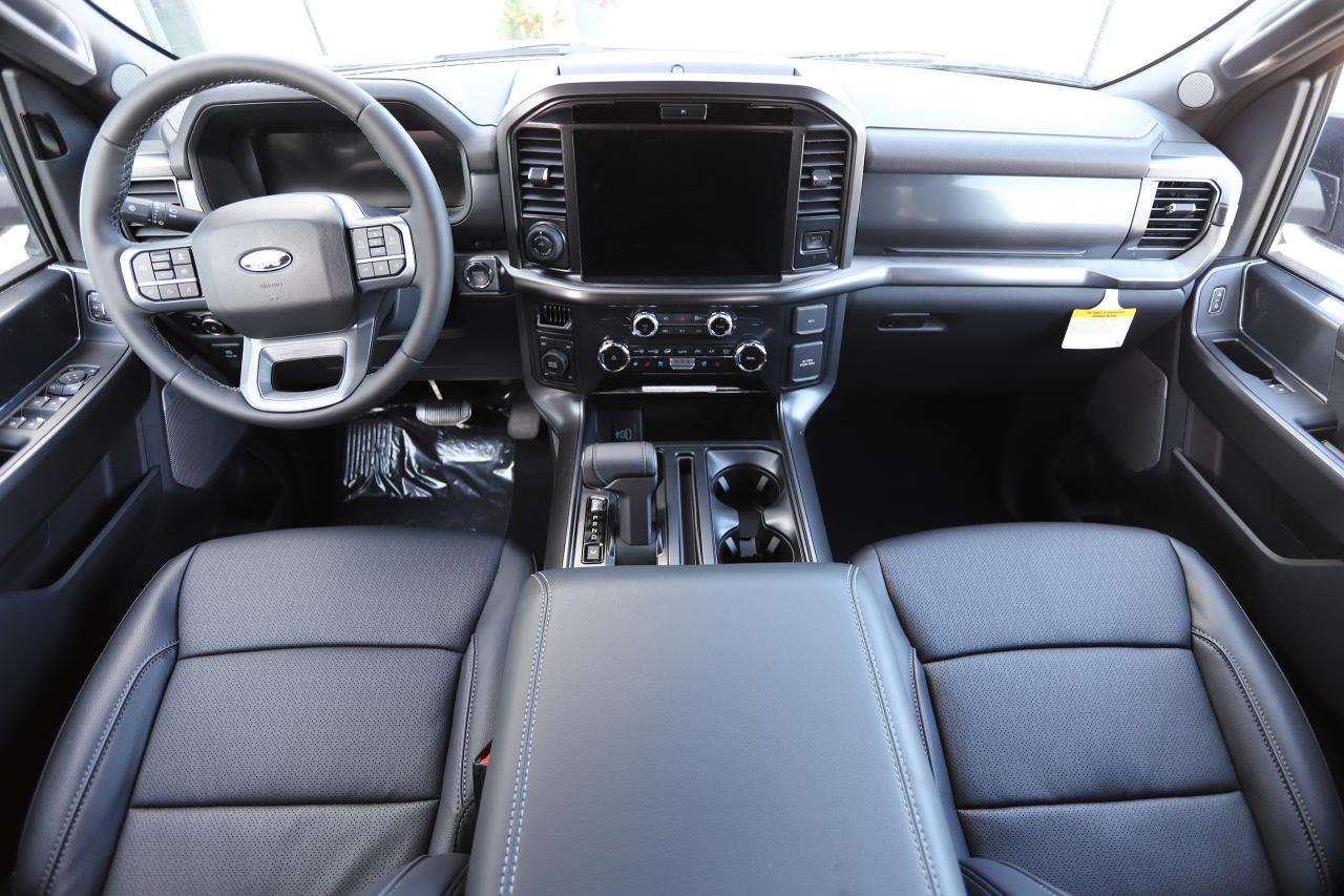 2025 Ford F-150 Lariat 4WD SuperCrew 5.5' Box Photo