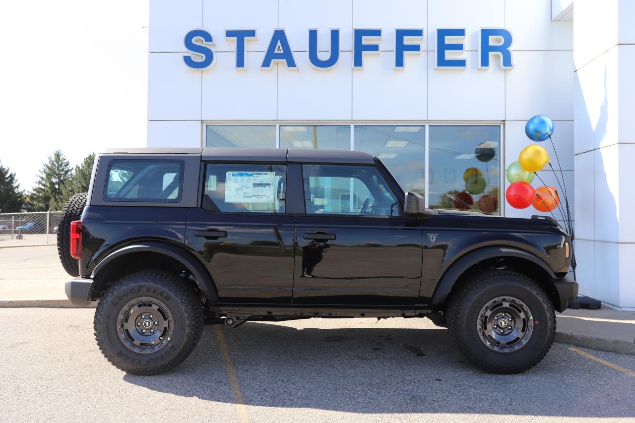 2025 Ford Bronco Base 4 Door 4x4 Photo5