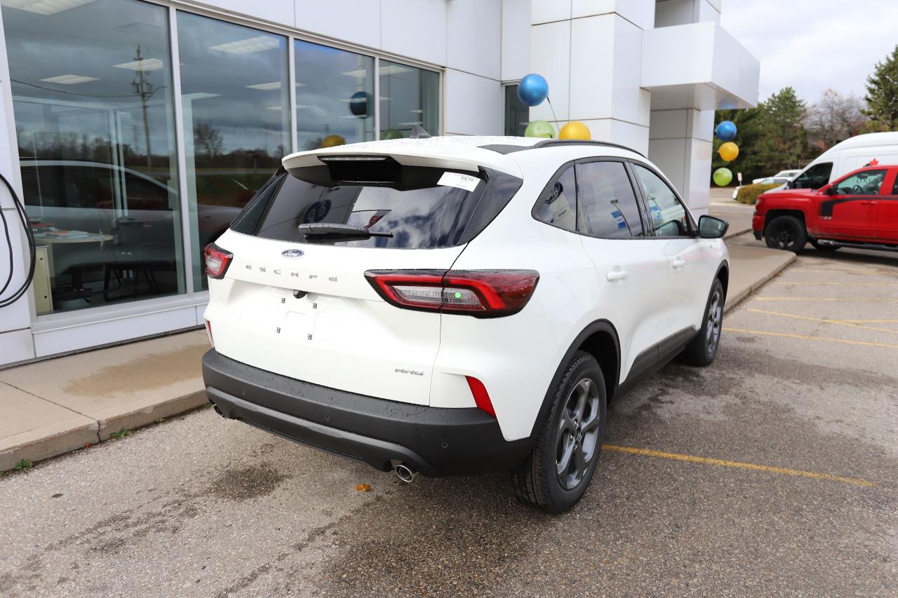2026 Ford Escape ST-Line AWD Photo